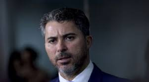 A BOLA DA VEZ? - Marcos Rogério consolida trajetória conservadora , mas enfrenta pressão na direita por 2026